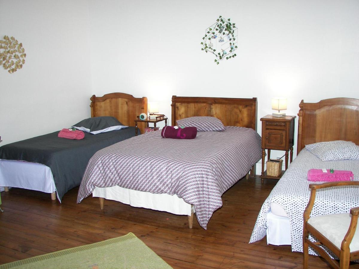 Bed and Breakfast Domaine Du Noble Saint-Jean-de-Thurac Esterno foto